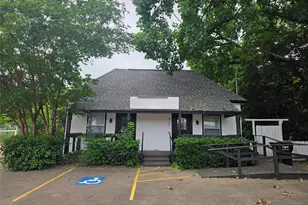 417 E Main St, Quinlan, TX 75474 - Photo 1