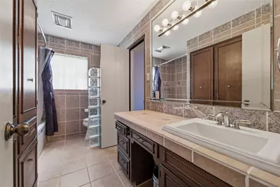 3405 Country Club Road, Pantego, TX 76013 - Photo 11