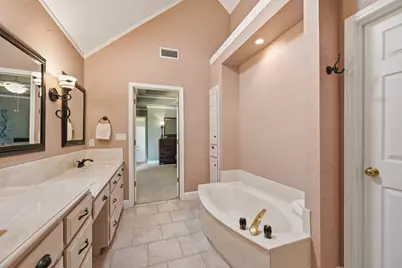 711 Sundance Trail, Irving, TX 75063 - Photo 25