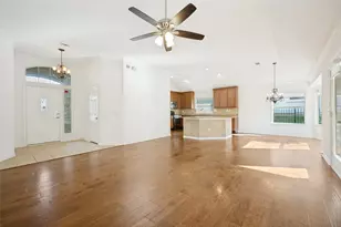 11009 Southerland Dr, Denton, TX 76207 - Photo 5