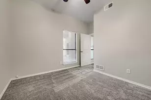 100 Coventry Ct, Irving, TX 75061 - Photo 11