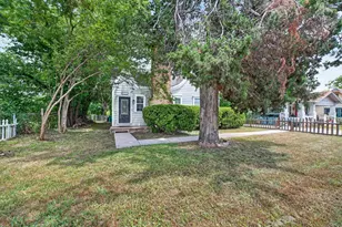 504 W Grove St, Kaufman, TX 75142 - Photo 3
