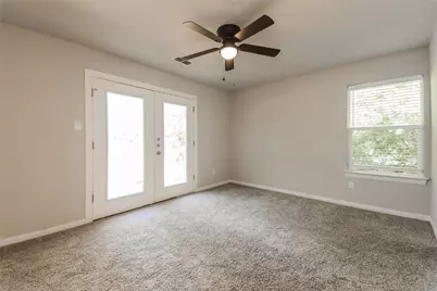 916 N Throckmorton Street, Sherman, TX 75090 - Photo 9