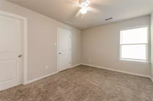 916 N Throckmorton St, Sherman, TX 75090 - Photo 13