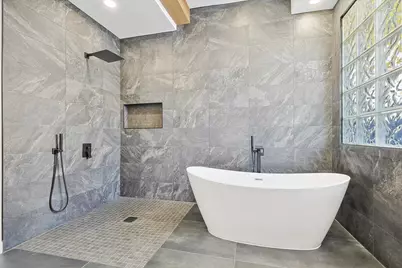 18716 Thorntree Lane, Dallas, TX 75252 - Photo 23