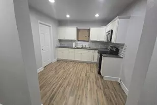 621 E 8th St, Bonham, TX 75418 - Photo 9