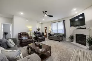 641 Godley, Godley, TX 76044 - Photo 3