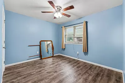 525 Rawls Circle, Irving, TX 75061 - Photo 17