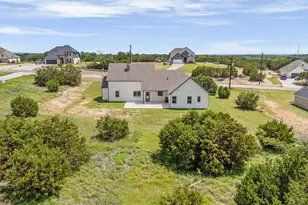2020 Redemption Dr, Weatherford, TX 76088 - Photo 33