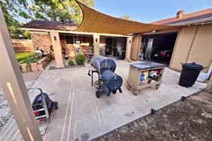 2017 Meadow Glen, Irving, TX 75060 - Photo 17