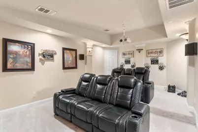 660 Duke Saxony Drive, Lewisville, TX 75056 - Photo 29