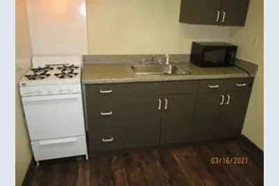 515 W Collins Street, Denton, TX 76201 - Photo 13