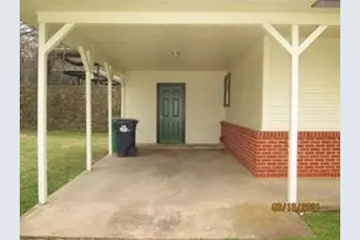 515 W Collins Street, Denton, TX 76201 - Photo 17