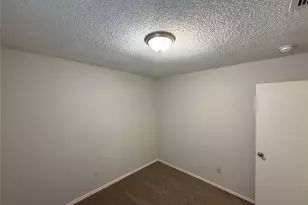 221 Arnold St, Crowley, TX 76036 - Photo 7