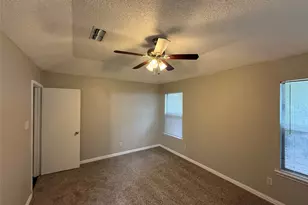 221 Arnold St, Crowley, TX 76036 - Photo 13