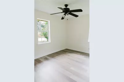 1528 Longview Street, Mesquite, TX 75149 - Photo 9