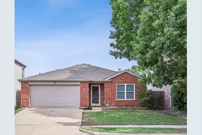 840 Lariat Drive, Saginaw, TX 76131 - Photo 1