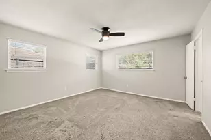 652 Oak Dr, Hurst, TX 76053 - Photo 23