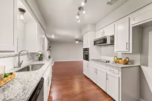 652 Oak Dr, Hurst, TX 76053 - Photo 17