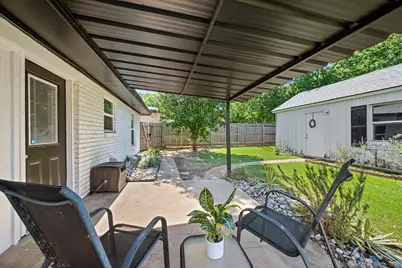 652 Oak Drive, Hurst, TX 76053 - Photo 9