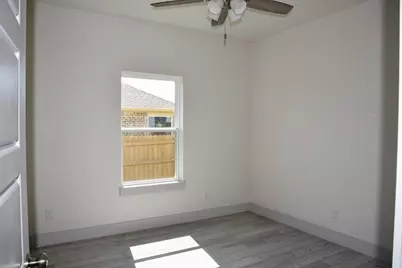 912 Avagail Avenue, Springtown, TX 76082 - Photo 7