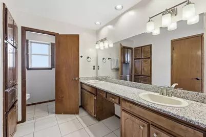 7605 N Richland Boulevard, North Richland Hills, TX 76180 - Photo 17