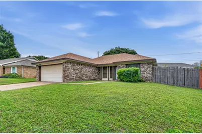 6228 Fernwood Drive, Arlington, TX 76001 - Photo 1