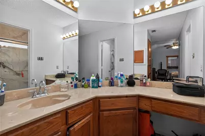 6228 Fernwood Drive, Arlington, TX 76001 - Photo 9