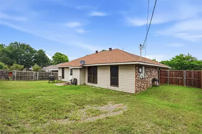 6228 Fernwood Drive, Arlington, TX 76001 - Photo 13