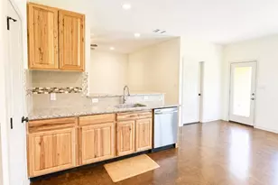 5402 Arrowhead Dr, Granbury, TX 76048 - Photo 5