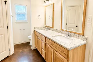 5402 Arrowhead Dr, Granbury, TX 76048 - Photo 9