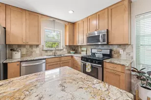 733 Kirkwood Dr, Dallas, TX 75218 - Photo 13