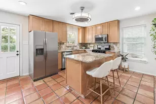 733 Kirkwood Dr, Dallas, TX 75218 - Photo 11