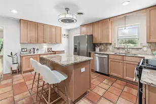 733 Kirkwood Dr, Dallas, TX 75218 - Photo 13