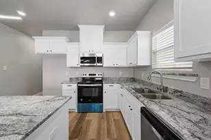 3110 St John St, Greenville, TX 75401 - Photo 5
