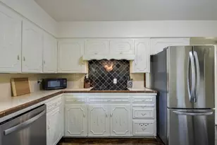 1905 Thomas Pl, Arlington, TX 76010 - Photo 13