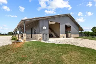 10701 Osburn Rd, Pilot Point, TX 76258 - Photo 9