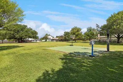 15651 Terrace Lawn Circle, Dallas, TX 75248 - Photo 39
