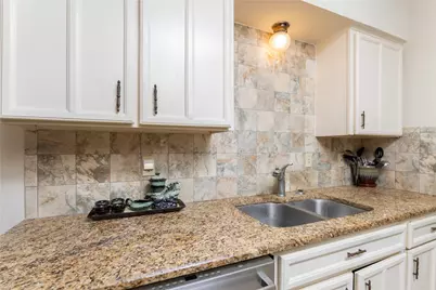 4806 Rollingwood Court, Garland, TX 75043 - Photo 9