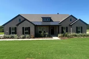 903 Perrin Ln, Van Alstyne, TX 75495 - Photo 1