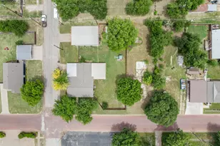 112 W Oak St, Olney, TX 76374 - Photo 33
