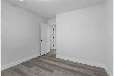 406 W 6th Street #1, Bonham, TX 75418 - Photo 9