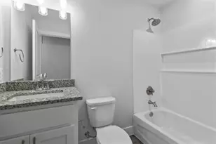 406 W 6th St, Bonham, TX 75418 - Photo 13