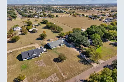 134 Thiele Road, Lorena, TX 76655 - Photo 7
