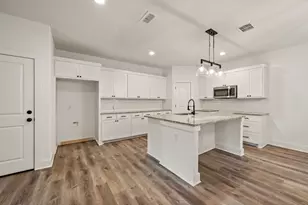 4912 Ridglea Ln, Fort Worth, TX 76116 - Photo 3