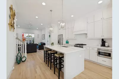 732 W 7th Street, Dallas, TX 75208 - Photo 9