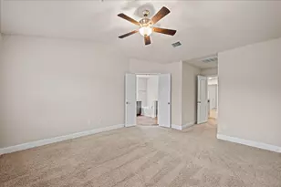 424 Hunt Dr, Lewisville, TX 75067 - Photo 11