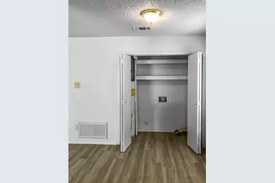 821 N Mesquite Street #B, Arlington, TX 76011 - Photo 13