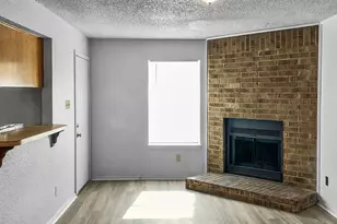 821 N Mesquite St, Arlington, TX 76011 - Photo 7