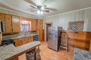 1404 W Walker St, Breckenridge, TX 76424 - Photo 13
